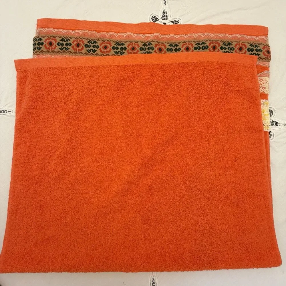 VTG St. Mary’s 70s Orange Bath Towel Set Boho Cottagecore Lace Trim Floral USA